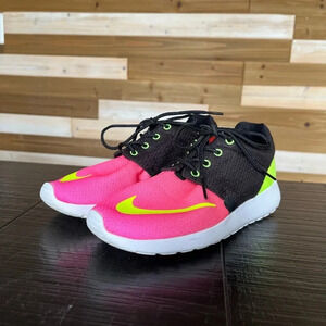 Nike Roshe One Bright GS Size 4.5 Y